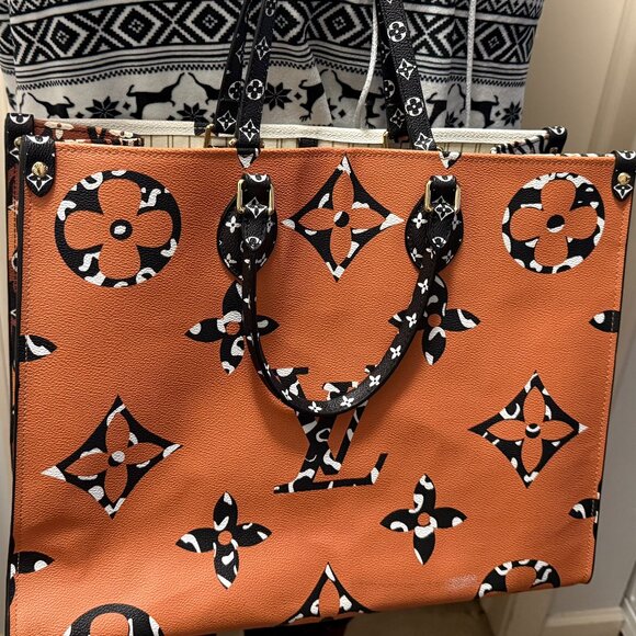 STUNNING XL Fashion Tote with dual straps! - Picture 3 of 9